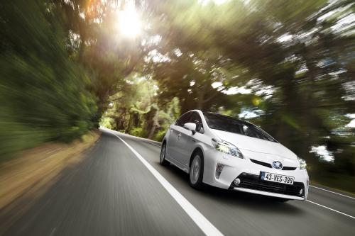 Toyota Prius (2012) - picture 1 of 2