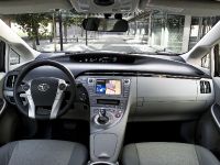 Toyota Prius (2012) - picture 2 of 2