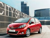 Toyota Yaris (2012) - picture 1 of 6