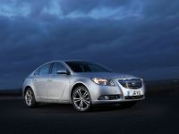 Vauxhall Insignia BiTurbo Diesel (2012) - picture 1 of 3