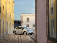 Volkswagen Beetle Spring Drive (2012) - picture 4 of 9