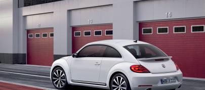Volkswagen Beetle (2012) - picture 7 of 14