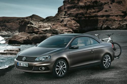 Volkswagen Eos (2012) - picture 1 of 8