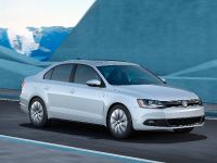 Volkswagen Jetta Hybrid (2012) - picture 2 of 5