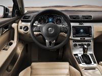 Volkswagen Passat Alltrack (2012) - picture 4 of 6