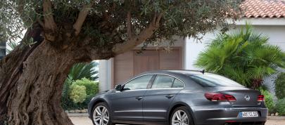 Volkswagen Passat CC (2012) - picture 12 of 21