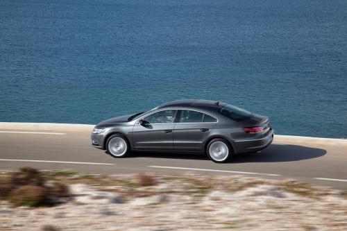 Volkswagen Passat CC (2012) - picture 9 of 21