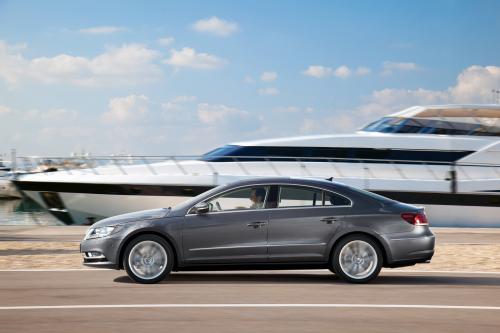 Volkswagen Passat CC (2012) - picture 17 of 21
