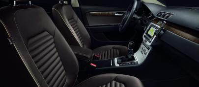 Volkswagen Passat Exclusive (2012) - picture 4 of 5