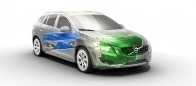Volvo V60 Plug-in Hybrid (2012) - picture 20 of 37