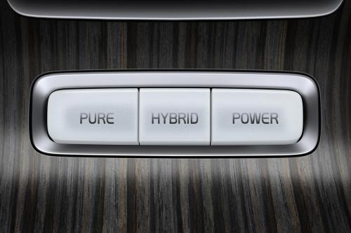 Volvo V60 Plug-in Hybrid (2012) - picture 24 of 37