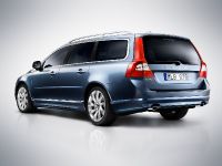 Volvo V70 (2012) - picture 2 of 2