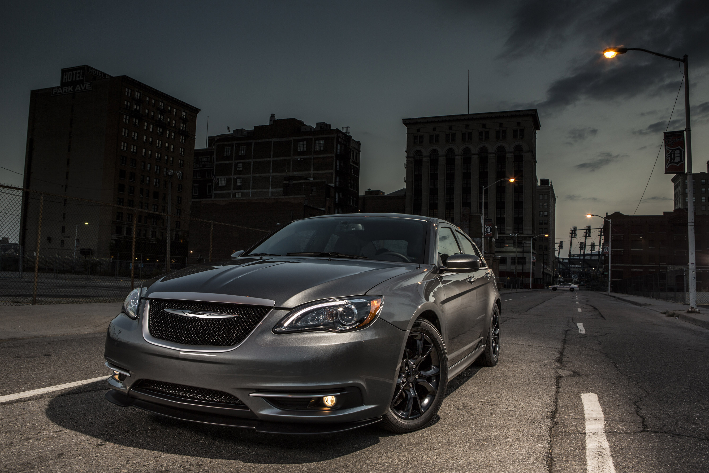 .5 Chrysler 200 S Special Edition