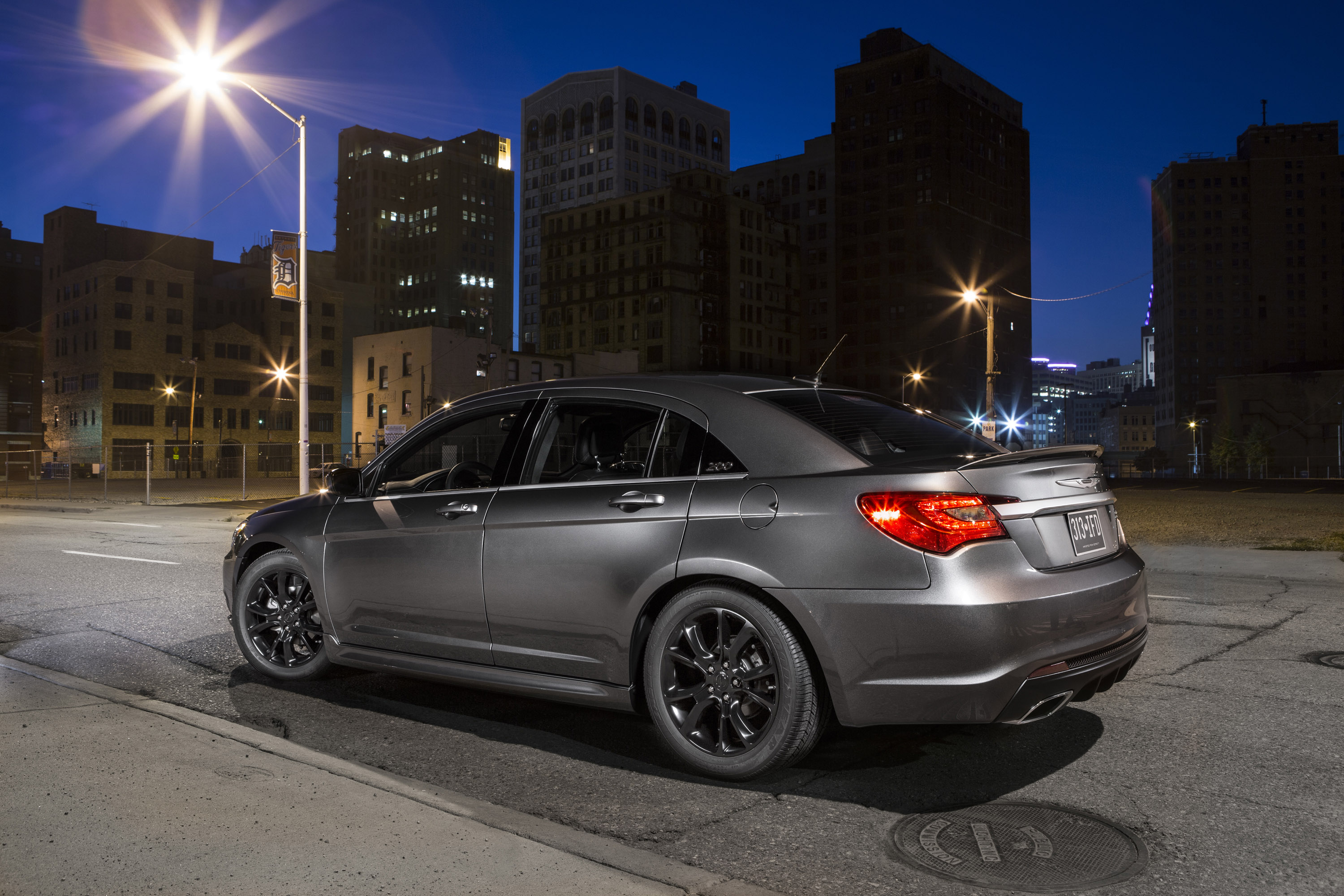 .5 Chrysler 200 S Special Edition