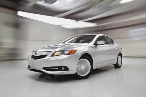 Acura ILX Sedan (2013) - picture 8 of 20