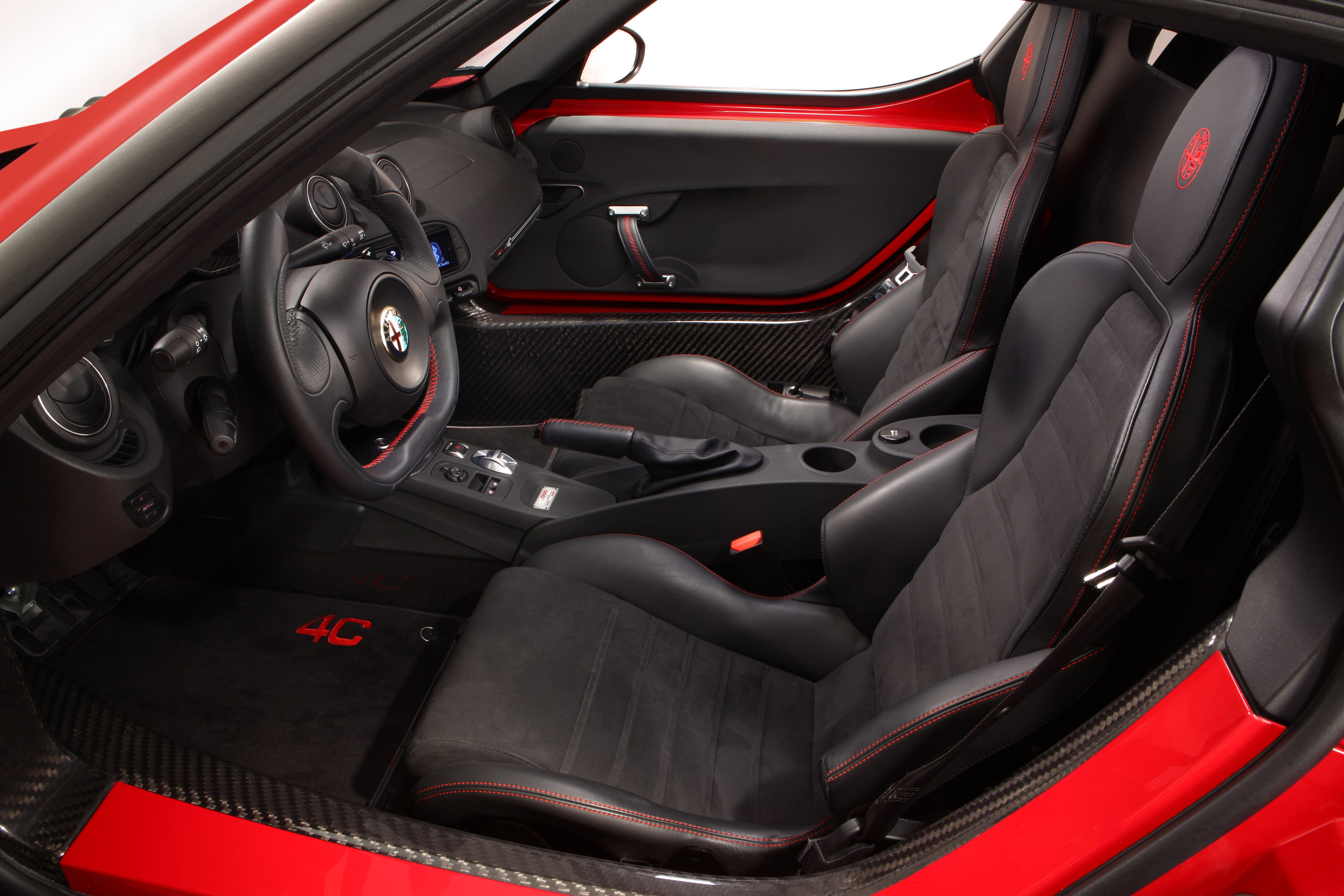 Alfa Romeo 4C Launch Edition (2013) - picture 7 of 7