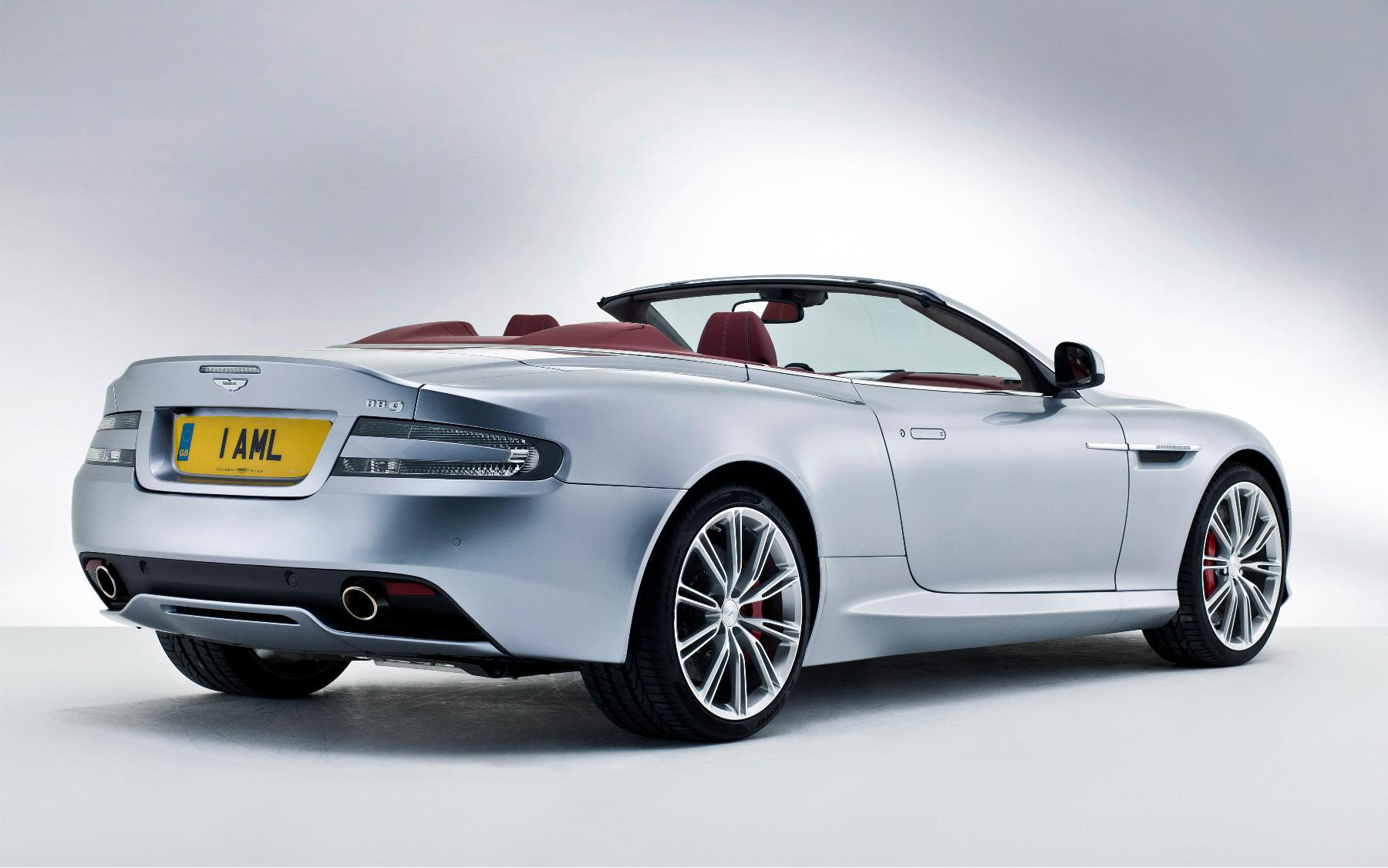 Aston Martin DB9