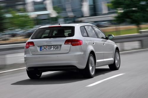 Audi A3 Sportback (2013) - picture 33 of 91