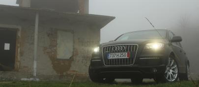 Audi Q7 Test Drive (2013) - picture 15 of 20
