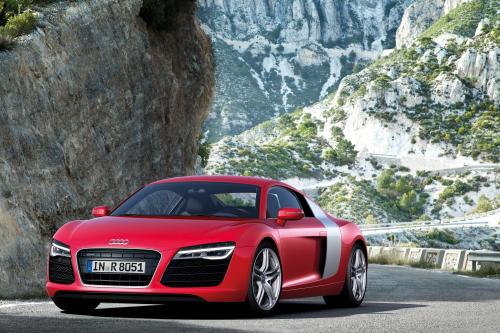 Audi R8 Coupe (2013) - picture 1 of 3