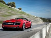 Audi R8 Spyder (2013) - picture 2 of 5