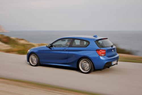 BMW 1 Series (2013) - picture 17 of 37