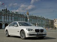 BMW 7 Series (2013) - picture 4 of 41