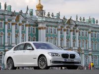 BMW 7 Series (2013) - picture 11 of 41