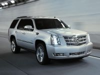 Cadillac Escalade (2013) - picture 2 of 9