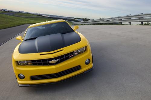 Chevrolet Camaro 1LE (2013) - picture 1 of 11