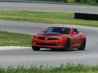 Chevrolet Camaro 1LE (2013) - picture 4 of 11