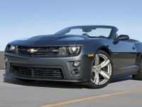 Chevrolet Camaro ZL1 Convertible (2013) - picture 2 of 4