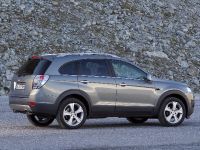 Chevrolet Captiva (2013) - picture 8 of 15