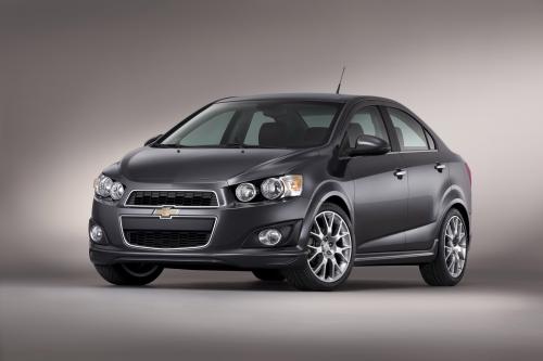 Chevrolet Sonic Dusk (2013) - picture 1 of 3
