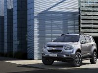 Chevrolet Trailblazer (2013) - picture 1 of 6