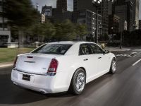 Chrysler 300 Motown Edition (2013) - picture 7 of 23