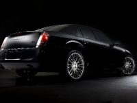 Chrysler 300C John Varvatos Limited Edition (2013) - picture 3 of 23