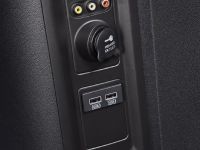 Chrysler Town And Country S (2013) - picture 18 of 19