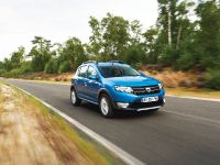 Dacia Sandero Stepway (2013) - picture 3 of 4