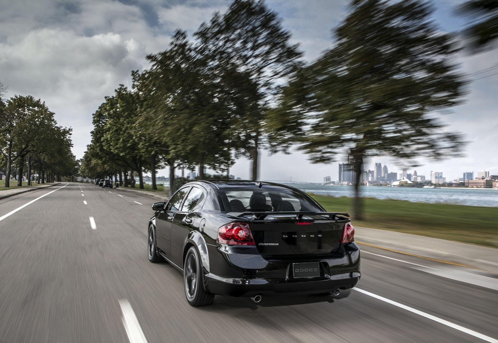 Dodge Avenger Blacktop package