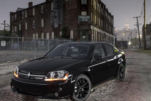 Dodge Avenger Blacktop package (2013) - picture 8 of 10