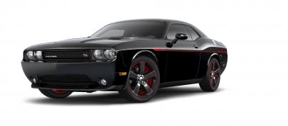 Dodge Challenger RT Redline (2013) - picture 4 of 10