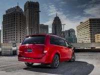 Dodge Grand Caravan (2013) - picture 3 of 6