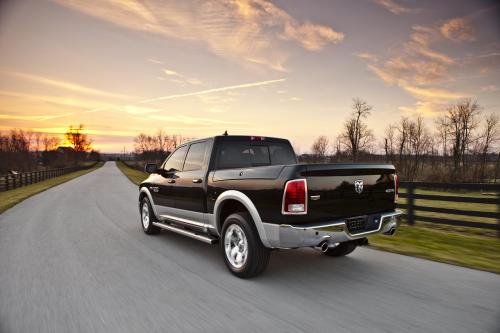 Dodge Ram 1500 (2013) - picture 16 of 29