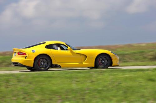 Dodge Viper SRT Track Pack (2013) - picture 8 of 12