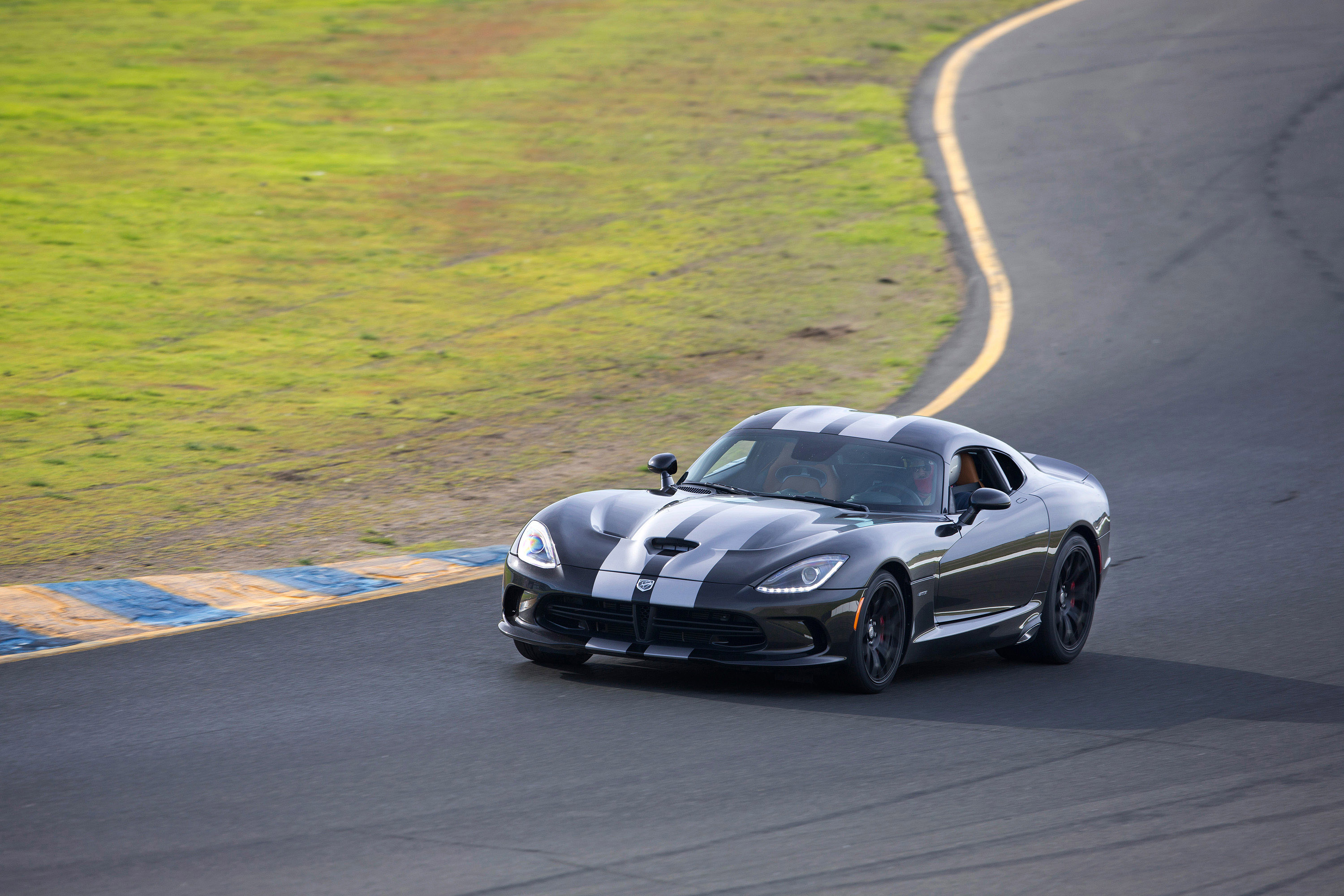 Dodge Viper SRT