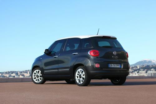 Fiat 500L (2013) - picture 41 of 48