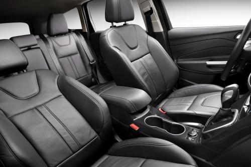 Ford Escape (2013) - picture 32 of 45