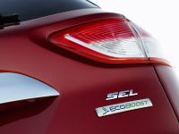 Ford Escape (2013) - picture 10 of 45