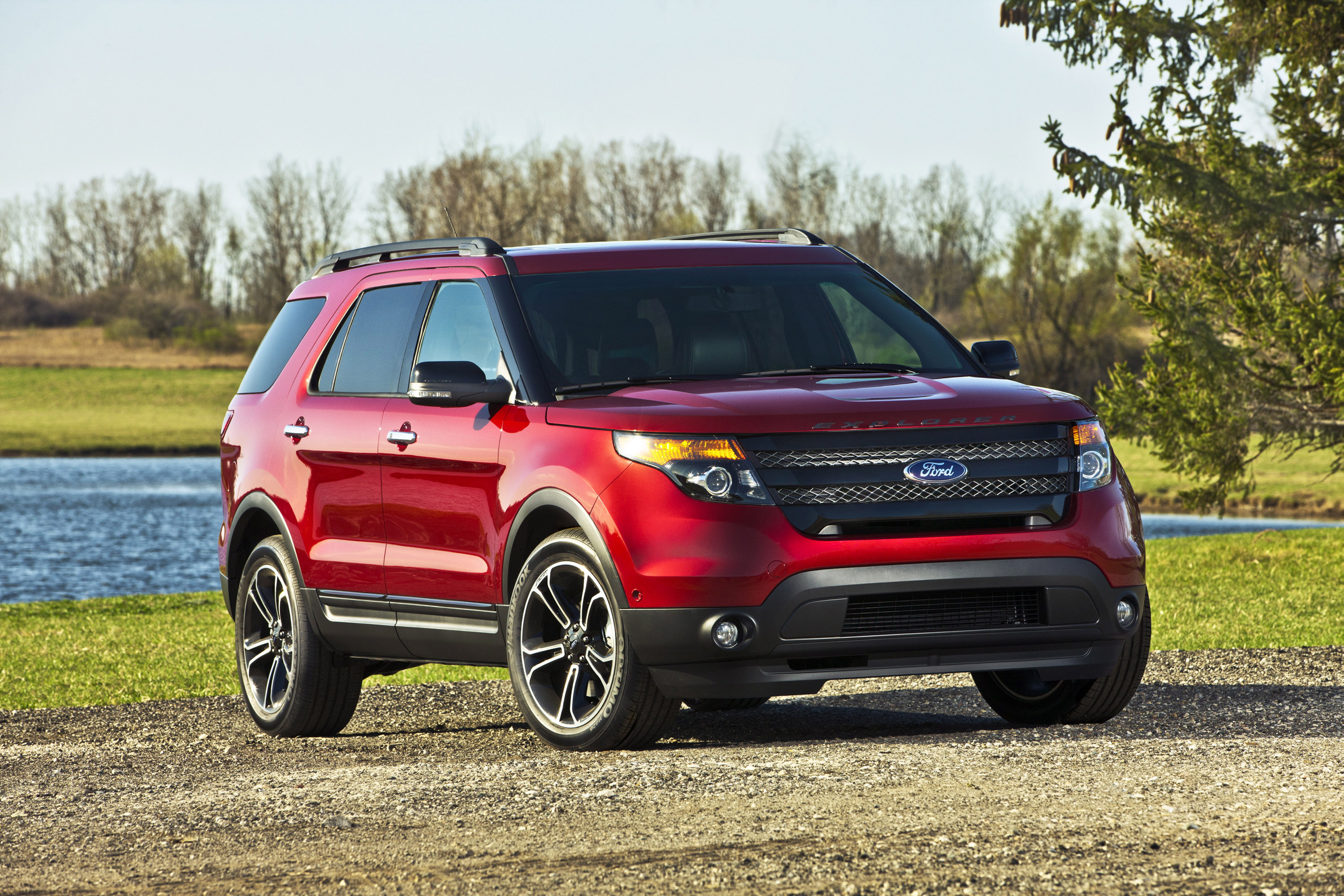 Ford Explorer Sport